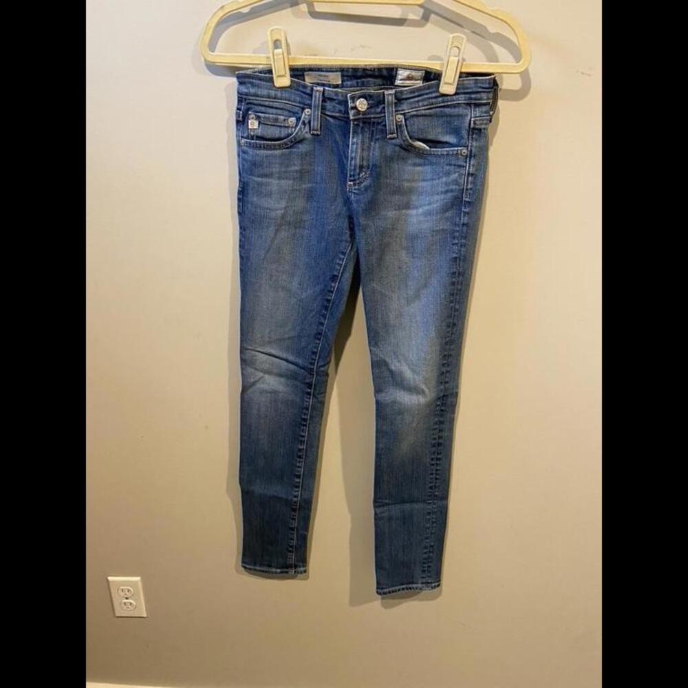 AG Jeans The Stilt Cigarette Leg- size 24, EUC